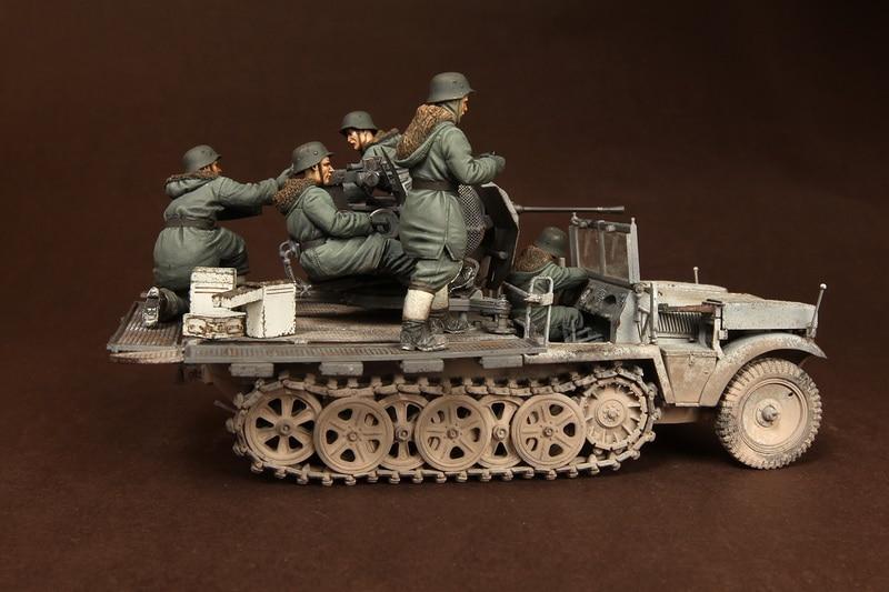 5 figurines euipage de char allemand de la 2° guerre mondiale - La bourse des jouets
